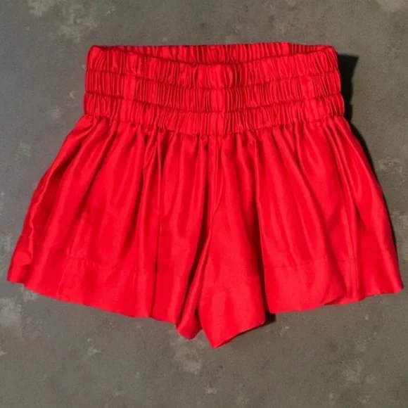 BYCHANCE • Red Silk Julie Swing Shorts Pockets - Picture 6 of 6
